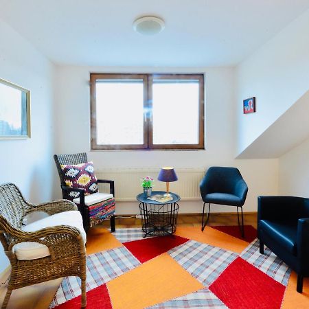 Charming Attic Apartment Near Messe Wien And Center Екстериор снимка