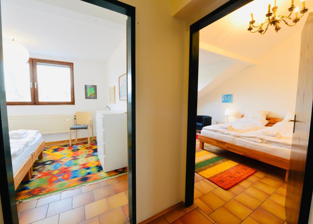 Charming Attic Apartment Near Messe Wien And Center Екстериор снимка